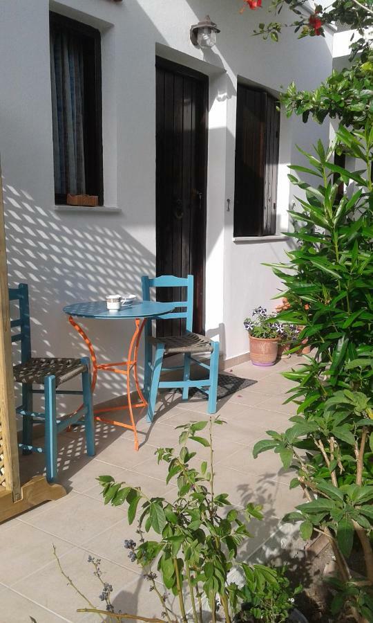 Αmmos Rooms Palaiochora Dış mekan fotoğraf